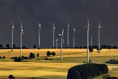 Windkraft bei Gewitter