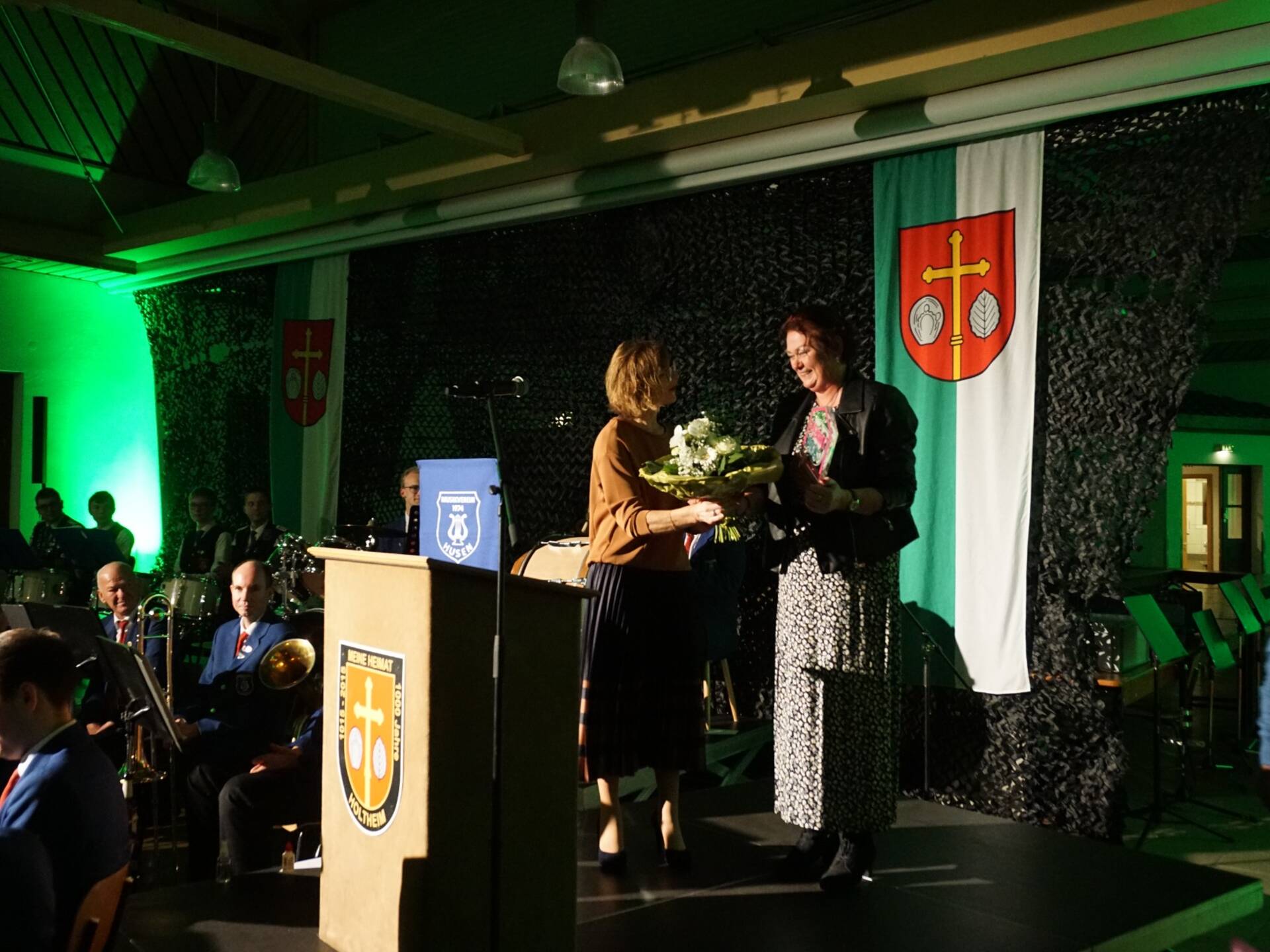 2. Preisträgerin Doris Willeke und Bürgermeisterin Ute Dülfer