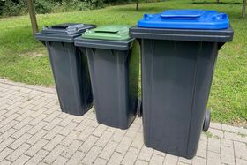 Abfallbehälter / Mülltonnen AVE