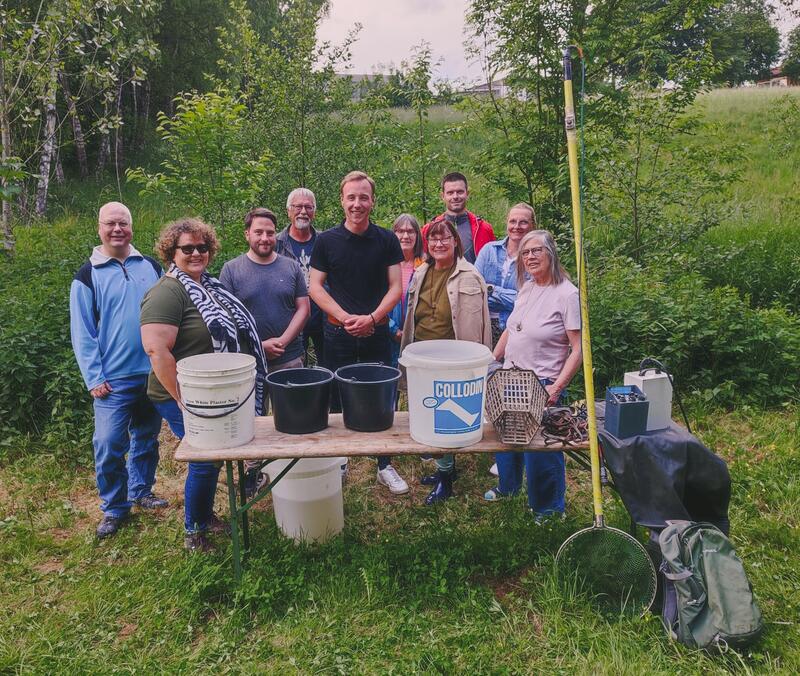 Die AG UWE besucht den Sportangelverein Lichtenau am Odenheimer Bach Die AG UWE besucht den Sportangelverein Lichtenau am Odenheimer Bach