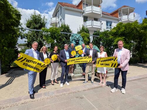Auch die Städte und Gemeindem im Kreis Paderborn beteiligen sich am Aktionstag "Kommunen am Limit" Auch die Städte und Gemeindem im Kreis Paderborn beteiligen sich am Aktionstag "Kommunen am Limit"