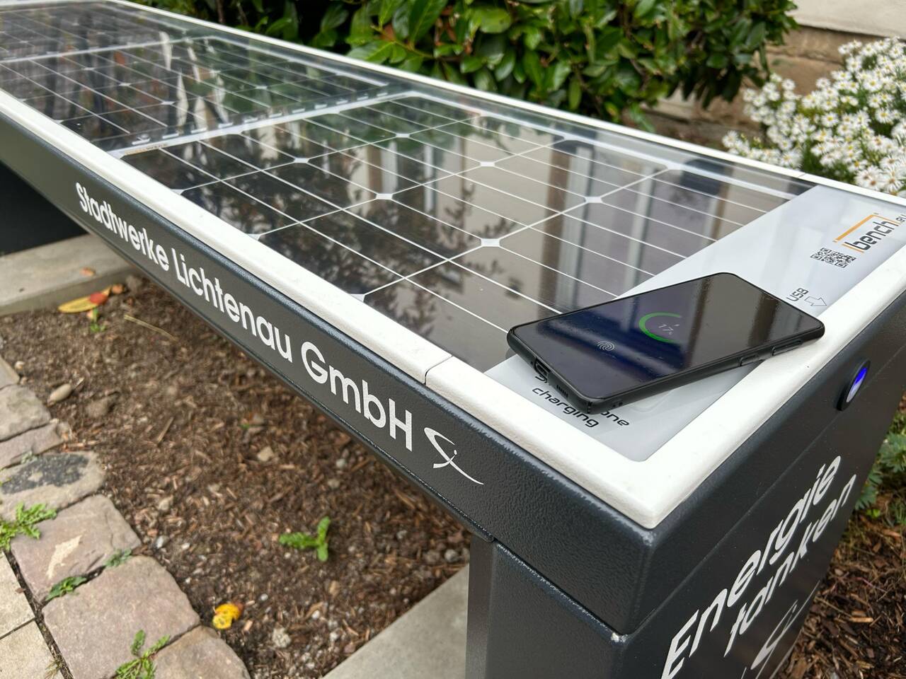 Solarbank Rathaus - Charging