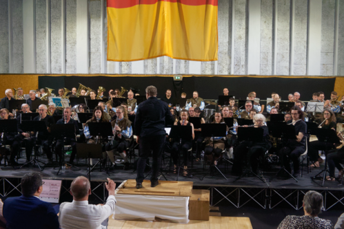 Das Blasorchester Lichtenau und die Musique Municipale Mayet beim gemeinsamen Konzert anlässlich der Jubiläumsfeier der Städtepartnerschaft in Mayet im vergangenen Jahr.