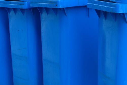 Papiermülltonnen / Blaue Tonnen