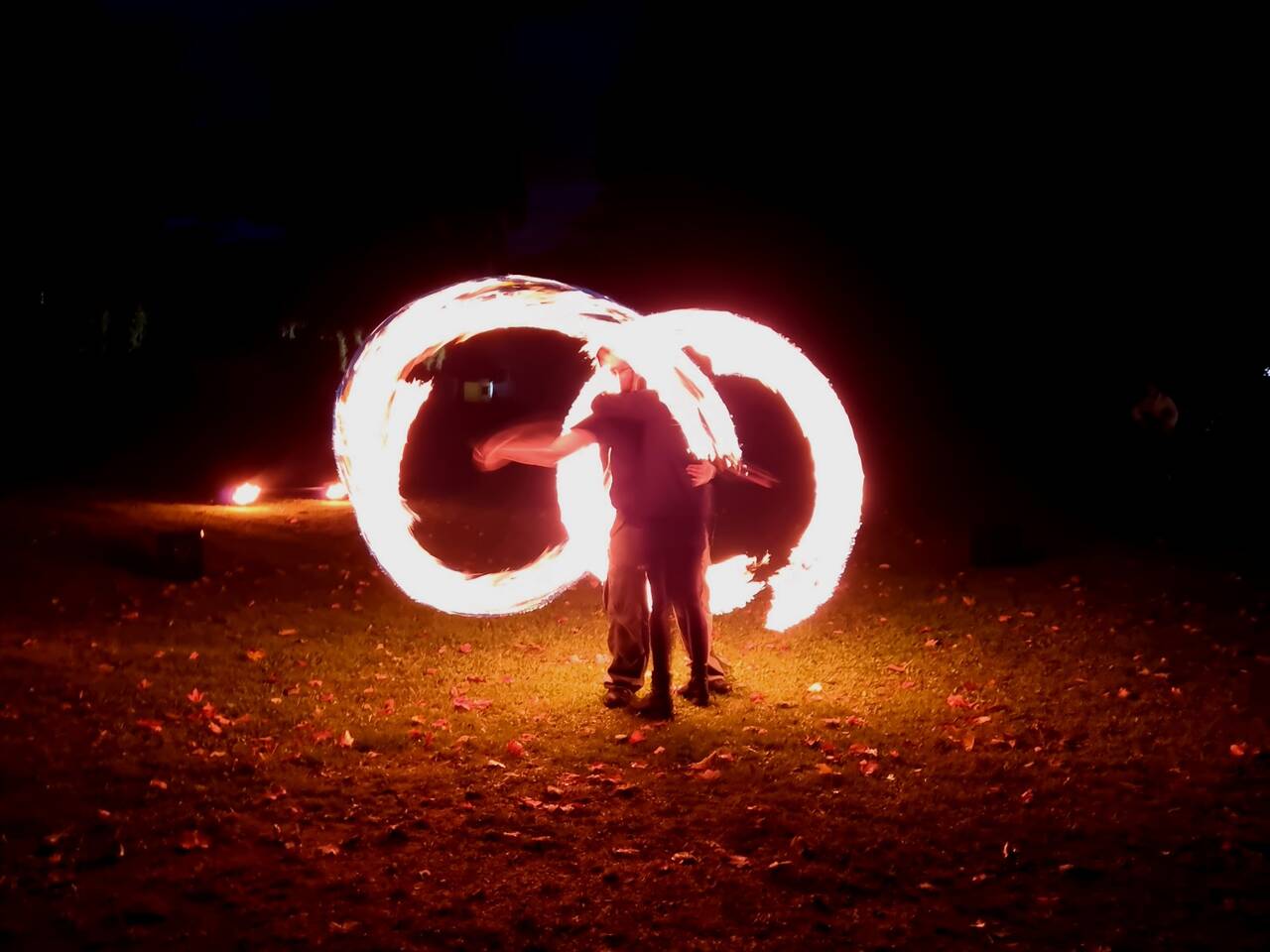 Die Feuershow von Feuerflut am Samstagabend sorgte für staunende Gesichter